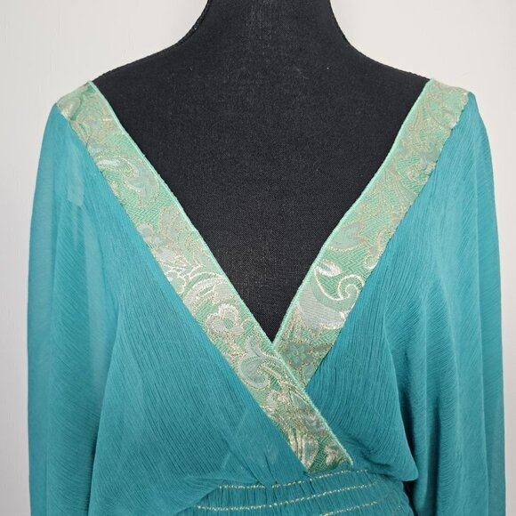 Women's Deep V Kimono Wide Sleeve Top, Size S - Picture 3 of 13
